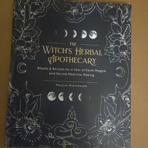 The Witch's Herbal Apothecary by Marysia Miernowska